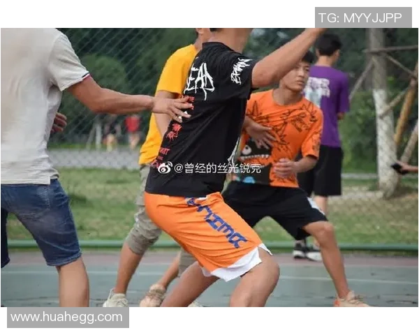 丝光篮球裤微博热议潮流时尚运动风格引领年轻人新选择